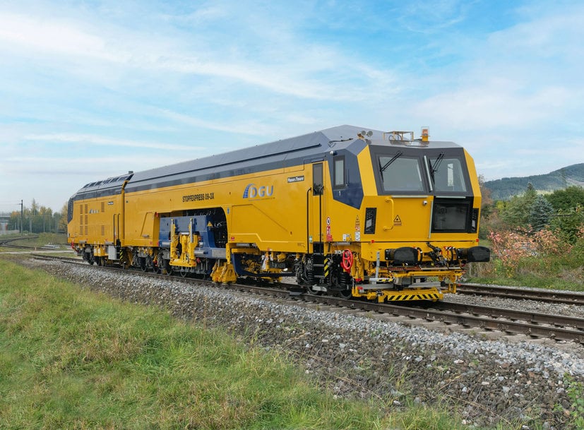 First tamping machine in Germany approved under the Fourth Railway Package 