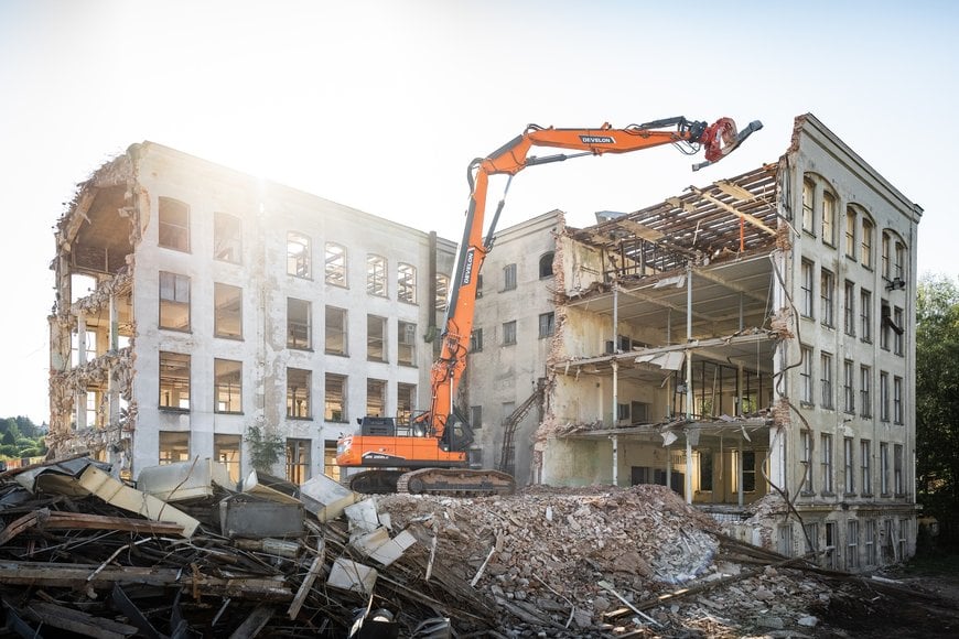 Develon Demolition Machines are Increasingly Popular in the Czech Republic