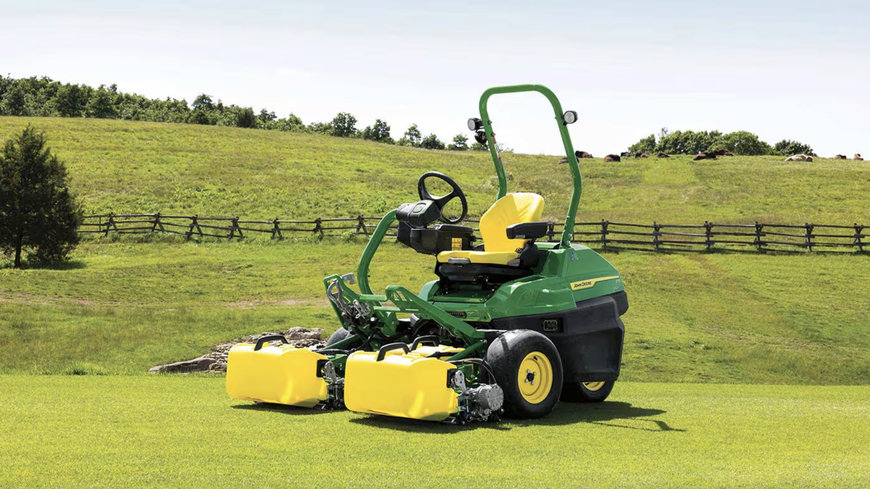 John Deere Announces New Electric Golf and Sports Turf Offerings