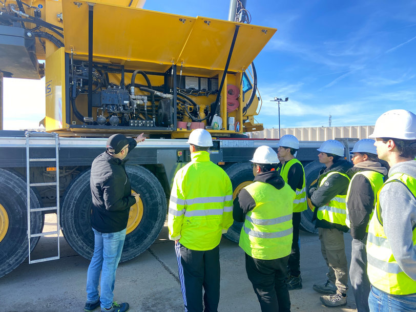 Spanish students discover the future of crane technology at Manitowoc