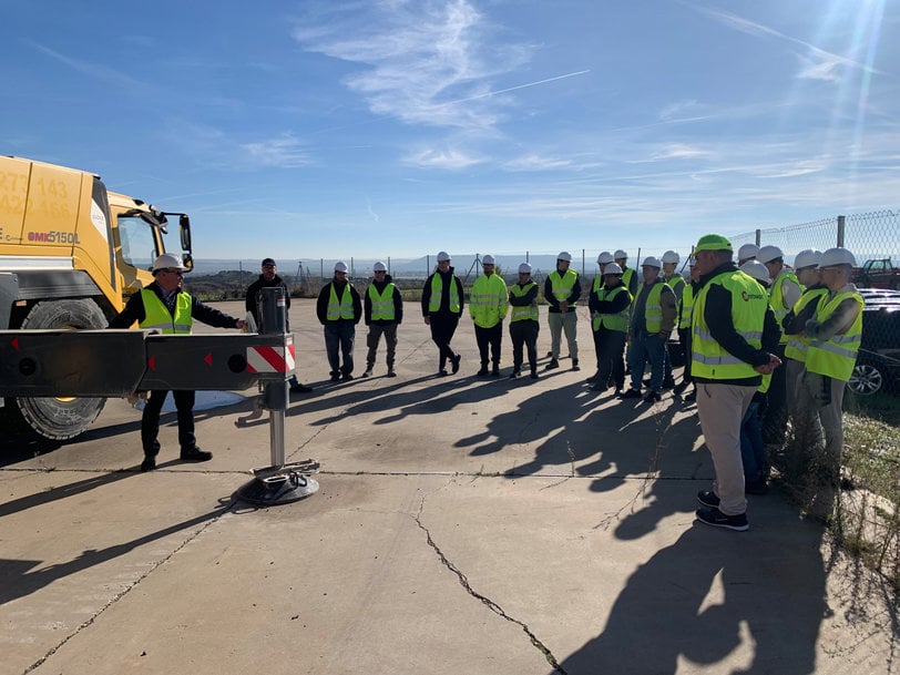 Spanish students discover the future of crane technology at Manitowoc