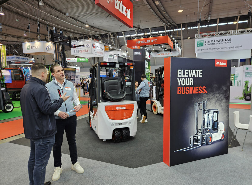 Bobcat amplía su cartera de productos de iones de litio con nuevas carretillas elevadoras y equipos de almacén