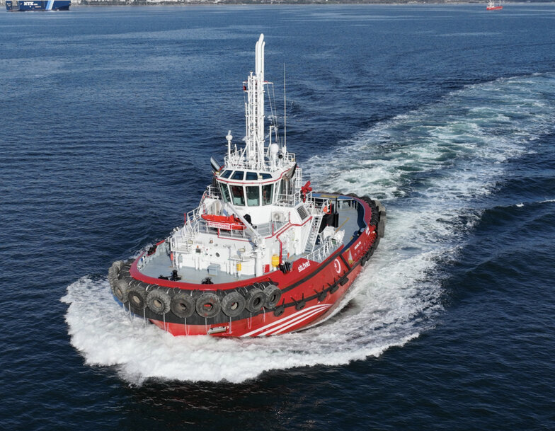 Voith develops & supplies two dual-fuel Voith Water Tractors in pilot project