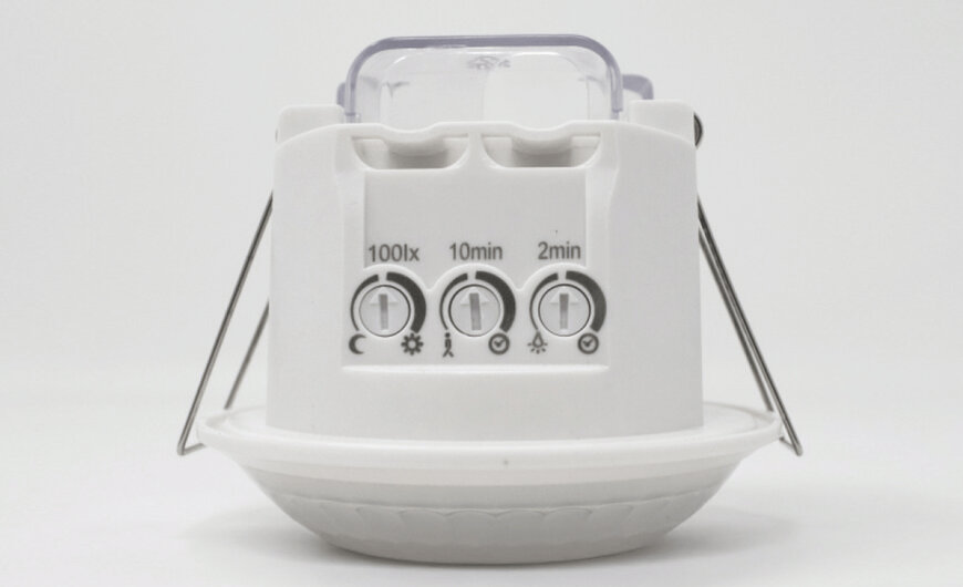 Detector de movimiento Theben PIRA T: Se enciende, se apaga, sencillo y eficaz