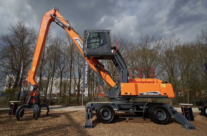 DEVELON s'associe à ATLAS pour élargir sa gamme de chariots de manutention en Europe