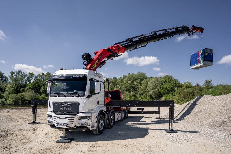 MAN electric and conventional at Bauma 2025