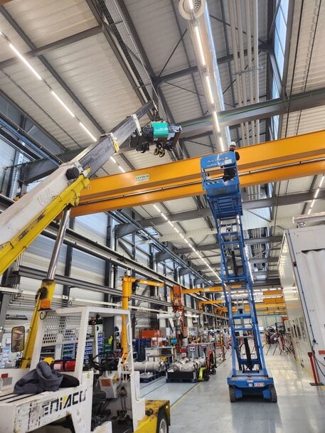 Modernisation et synchronisation de palans chez un client historique, un chantier d’envergure pour CIC ORIO Vefour
