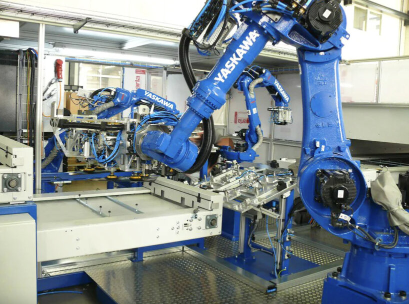 Yaskawa automates primer application & part placement for window encapsulation