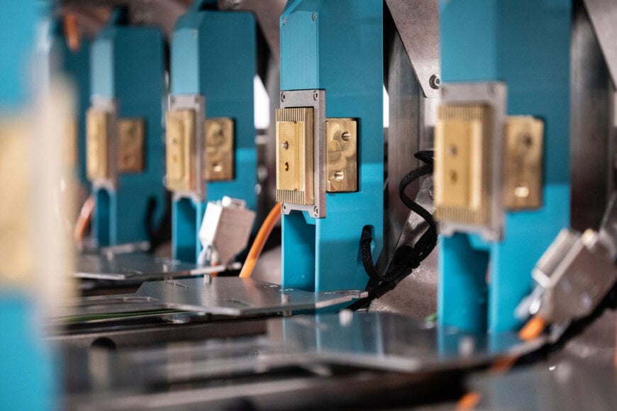 Voltavision mit neuem Zellprüfstand, Kontaktiersystemen und Digitalisierungstool für nahtlos verknüpfte Prozesse und mehr Transparenz im Prüflabor
