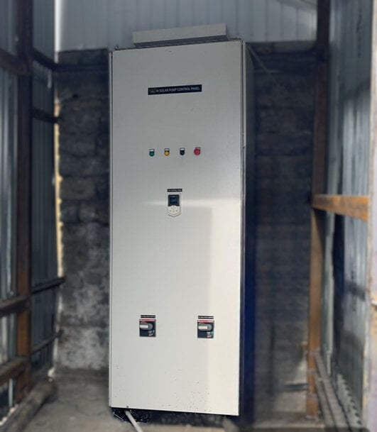 ABB solar drive provides clean water to Indian village