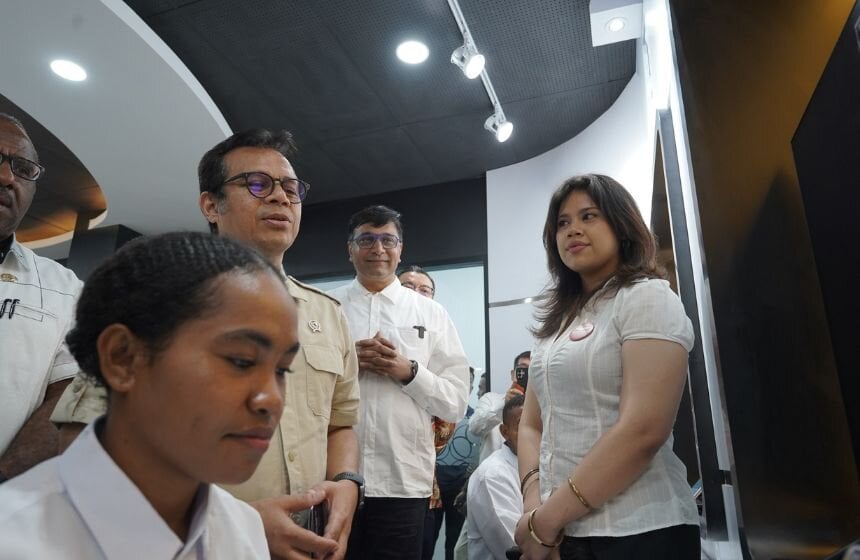 Indosat Ooredoo Hutchison Resmikan AI Center di Jayapura untuk Indonesia Timur