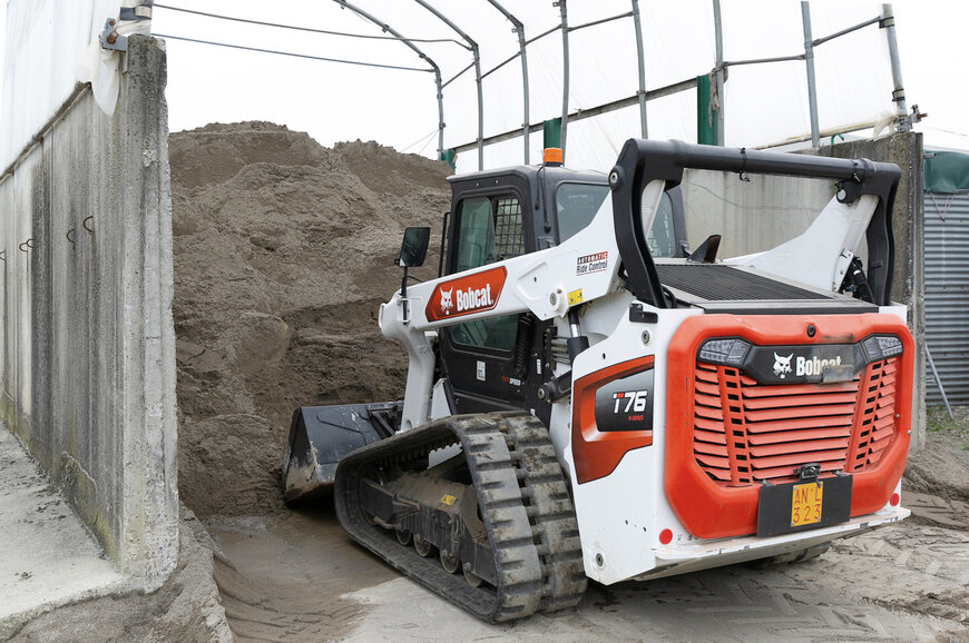 Bobcat T76 Compact Track Loader Boosts Efficiency for Italy's Premier Vegetable Producer