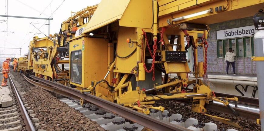 Spitzke overcomes tight space challenges to renew Potsdam rail section