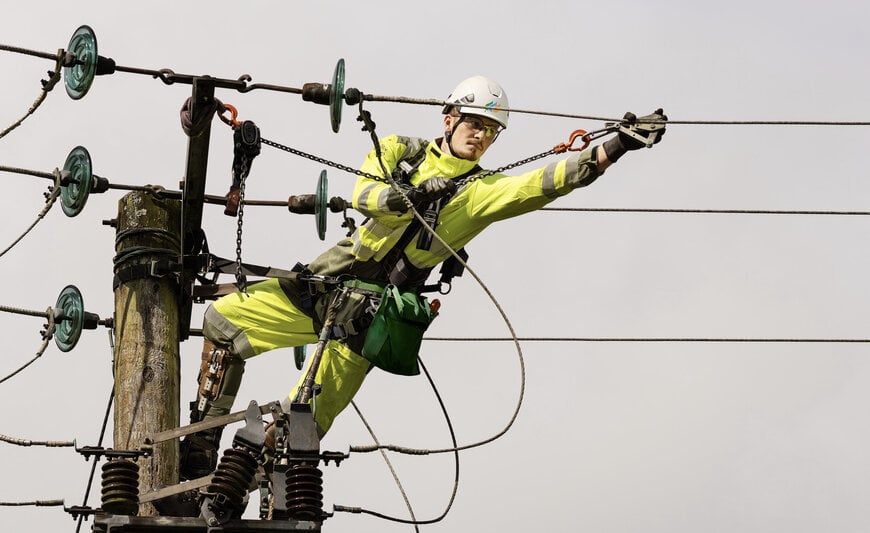 SP Energy Networks Commits £220M to Grid Modernization Through Extended Overhead Line Contracts
