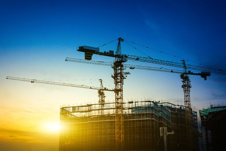 Several large Potain topless cranes selected for Singapore HDB housing project