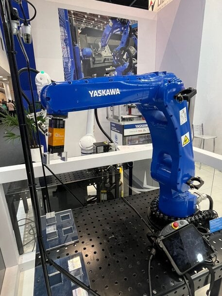 YASKAWA MOTOMAN LANÇA NA FISPAL 2025 O ROBÔ INTELIGENTE NEXT 10