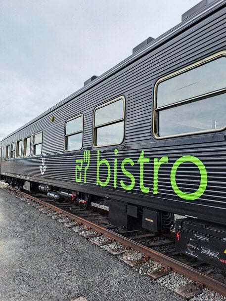 VR FleetCare Modernizes SJ Bistro Carriages
