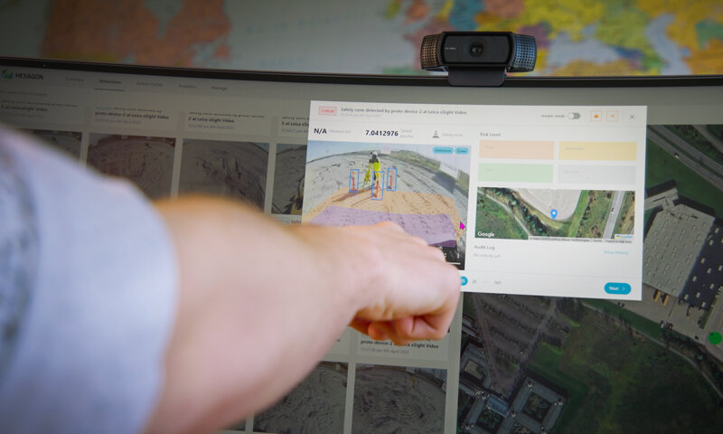 Leica Xsight360 uses AI-powered vision to keep construction workers safe