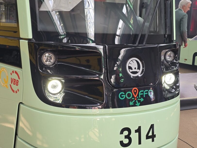 New Škoda Trams Enter Passenger Service in Frankfurt