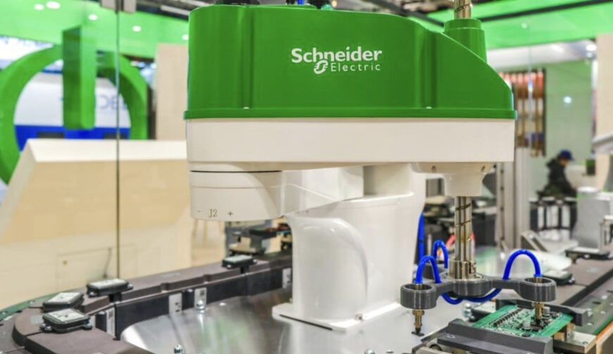 Schneider Electric lancia Lexium SCARA, robot compatto e veloce