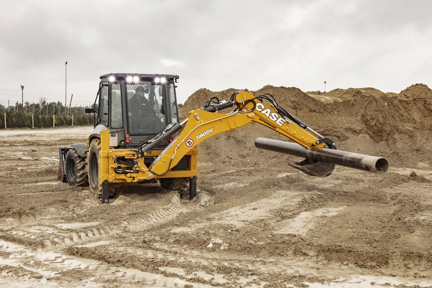 Potenza, comfort e controllo, per l'ultima evoluzione dell'iconica terna 580SV di CASE Construction Equipment