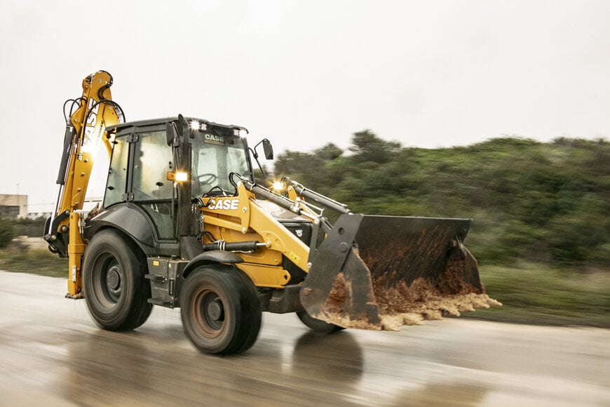 Potenza, comfort e controllo, per l'ultima evoluzione dell'iconica terna 580SV di CASE Construction Equipment