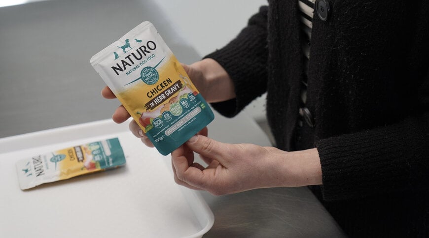 Automazione OMRON: +50% produttività nel confezionamento pet food