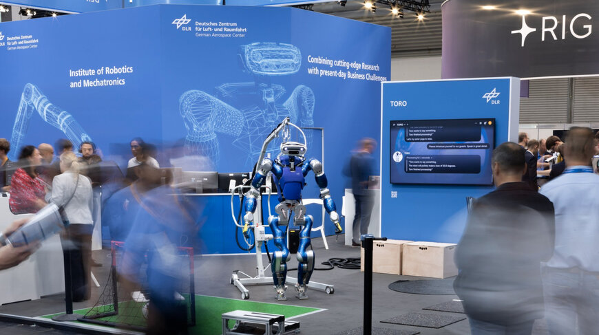 DLR showcases robotics highlights at automatica 2025