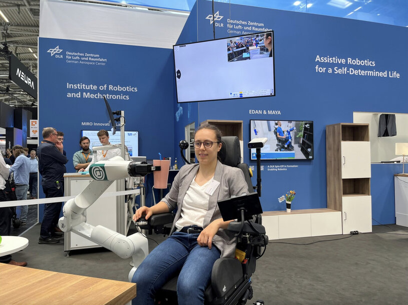 DLR showcases robotics highlights at automatica 2025