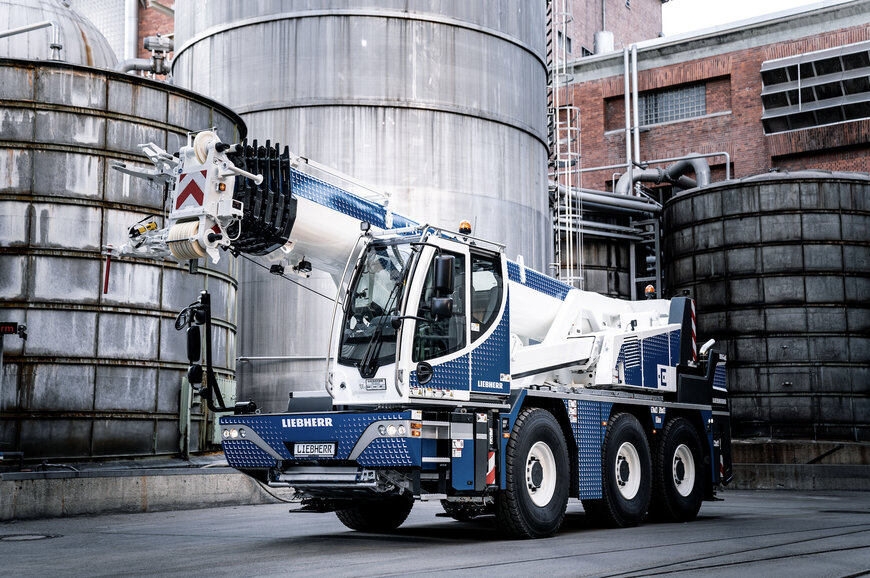 Liebherr entrega la primera grúa eléctrica de Argentina a Crexell