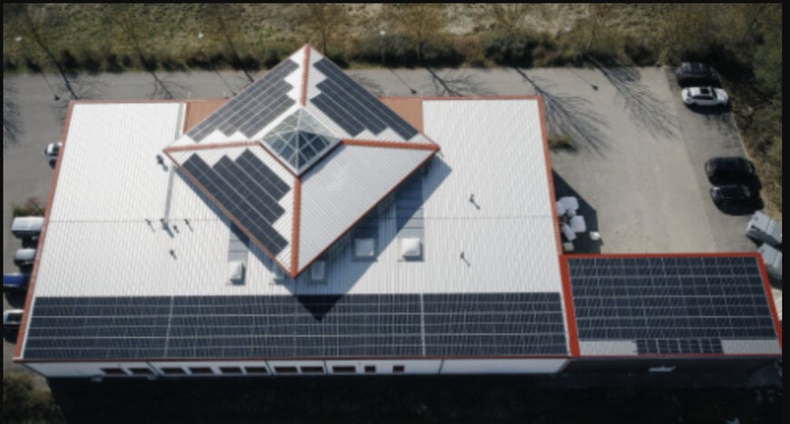 BV-comOffice taglia del 70% i costi di ricarica EV con la nuova soluzione aziendale di SolarEdge