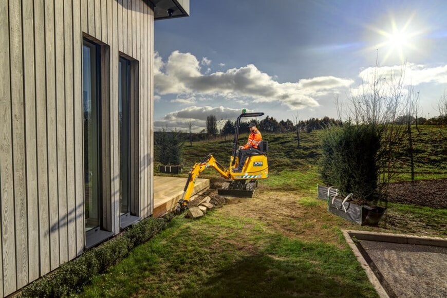 JCB returns to PlantWorx 2025