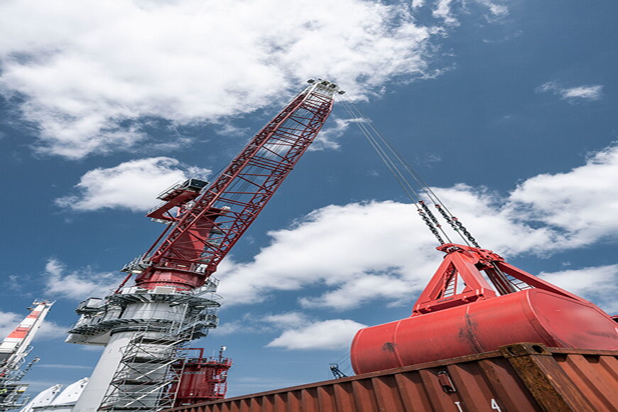 Liebherr Delivers Electric Cranes to Associated Terminals