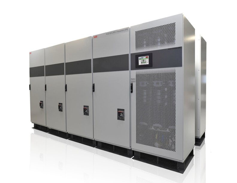 Las soluciones SAI de ABB protegen las operaciones industriales y de pymes