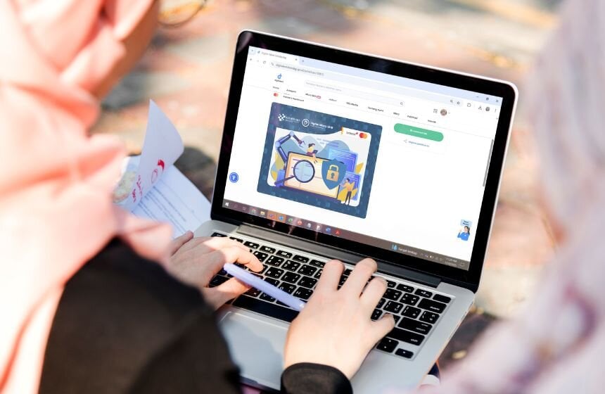 Indosat, Kemkomdigi & Mastercard Luncurkan Modul Literasi Digital