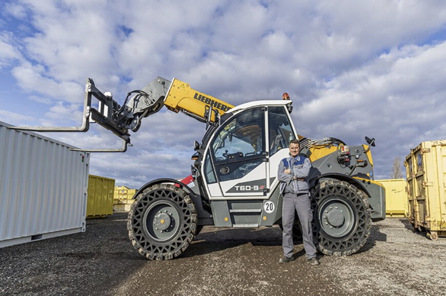 Liebherr T 60-9s Powers Efficient Waste Operations in Austria
