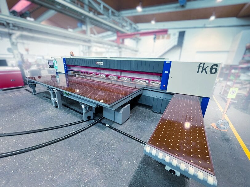 IMA Schelling Delivers XXL Rotary Saw Table for 1.5-Tonne Plastic Sheets