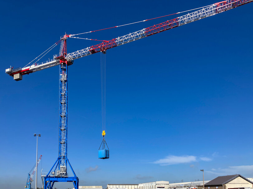 Une nouvelle grue Potain MD 689 renforce les capacités du port de Nantes Saint-Nazaire