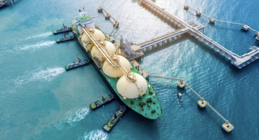 Rerouting the Energy Transition: Navigating Gas Growth and Climate Commitments