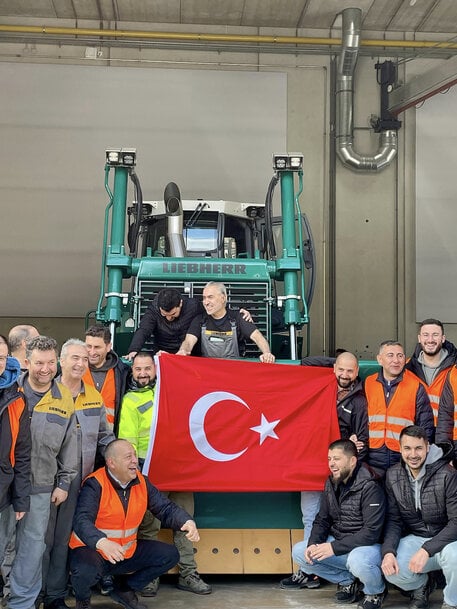 Liebherr Secures Major Dozer Contract with Turkey's DSİ