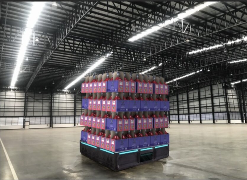 Logic Unveils LP 36 x 36: Autonomous Mobile Pallet for Food & Beverage