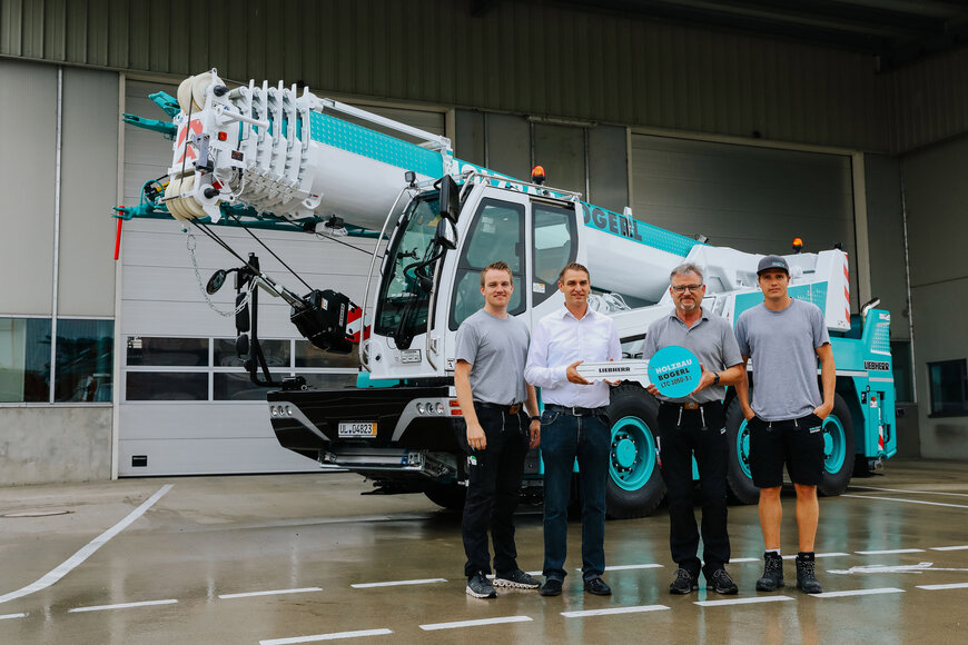 Holzbau B&ouml;gerl setzt mit erstem Mobilkran LTC 1050-3.1 auf mehr Leistung und Flexibilit&auml;t
