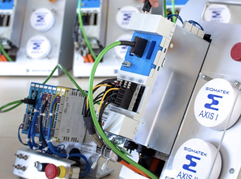 Sigmatek presents DIAS-Drive 2000 Motion Training Unit