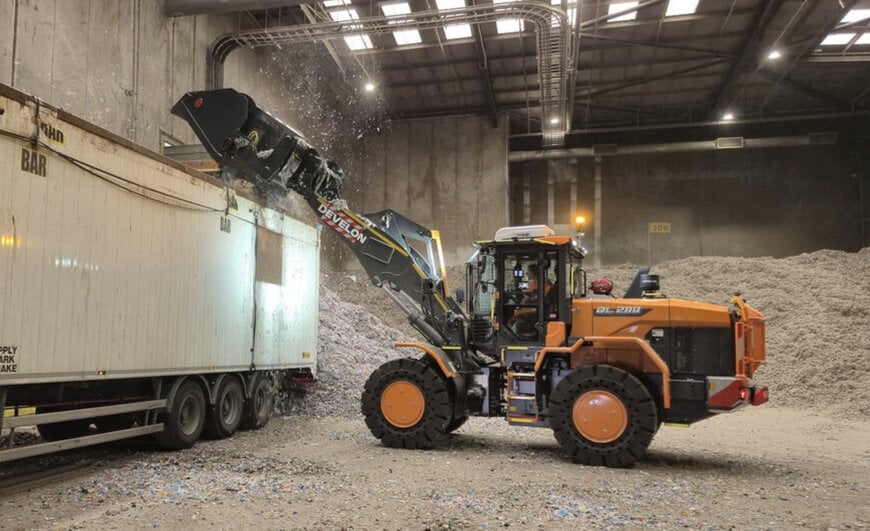 Develon lance des &eacute;quipements de manutention des d&eacute;chets nouvelle g&eacute;n&eacute;ration au salon RWM 2025