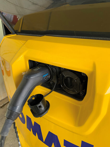 Delivering reliable electric power for a whole working day