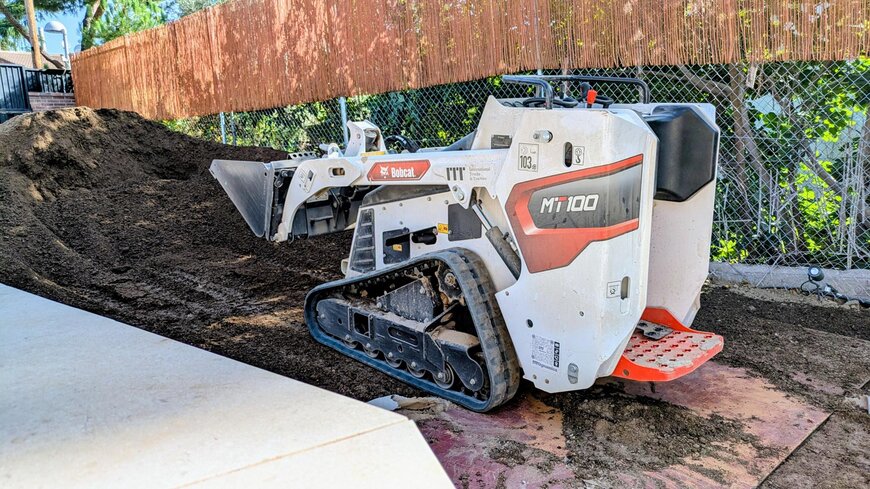 Bobcat MT100 revoluciona el paisajismo urbano en Madrid