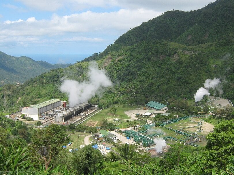 ABB engineers race against time to restore renewable power in the Philippines
