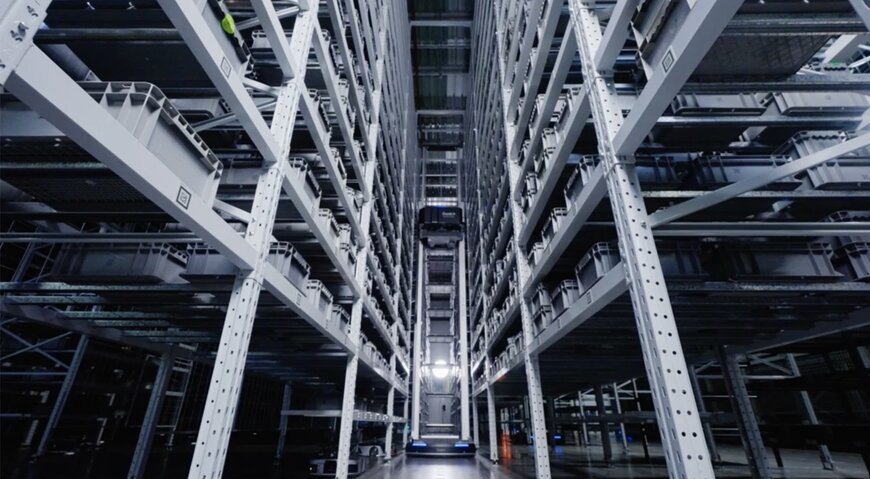 Shanghai Siemens Switchgear Uses Robot Army to Achieve a 350% Efficiency Leap