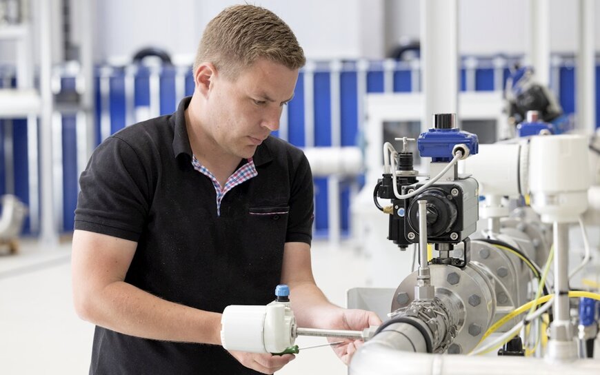 ABB and eMarine Partner to Boost Maritime Energy Efficiency with Temperature Sensor