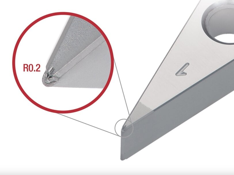 การขยายตัวของเม็ดมีด HP Chipbreaker ที่มีรัศมีจมูก R0.2
